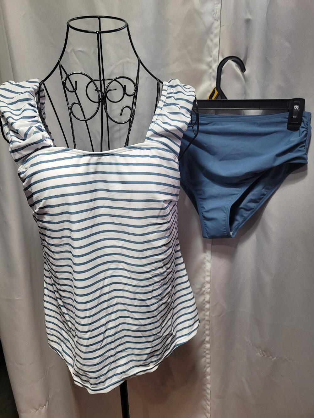 Amazon White & Blue Striped Square-Neck Tankini Top